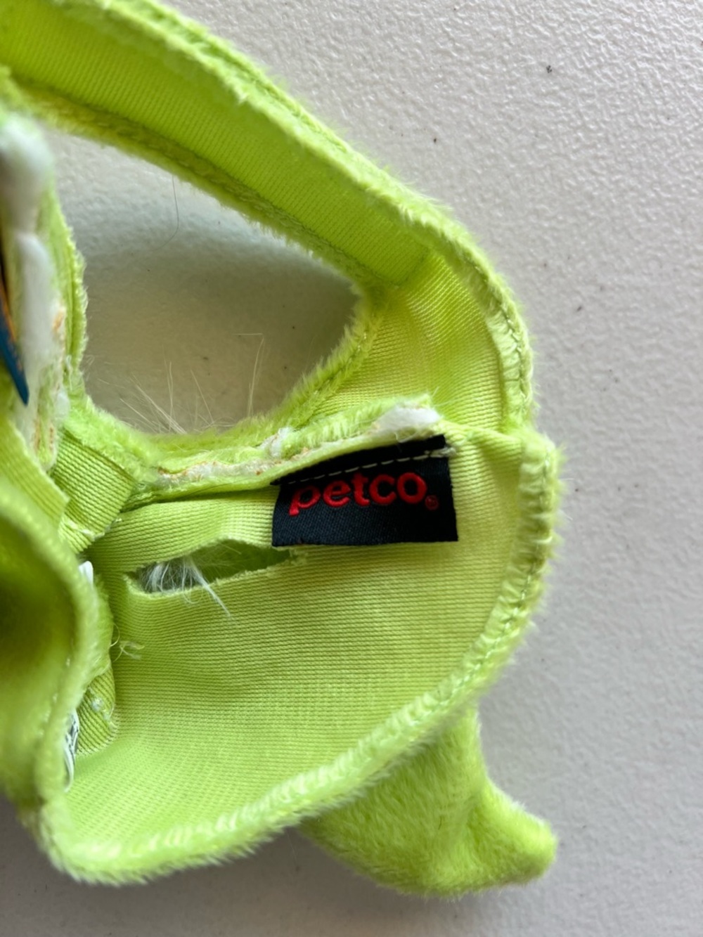 San Diego Comic Con Petco Pet Yoda Ears Giveaway Star Wars - Picture 4 of 5